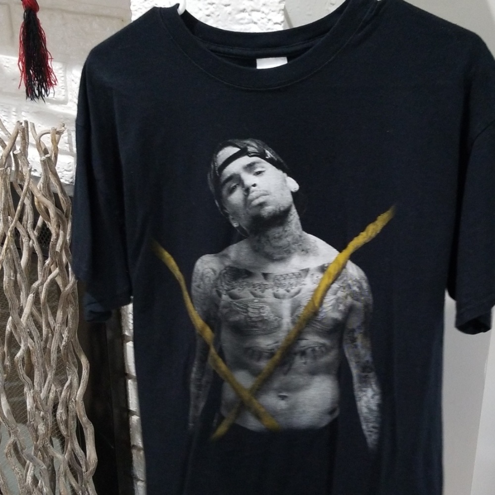 Chris Brown Between The Sheets 2015 Tour Shirt